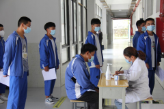 <b>康展职教|【赫章事业部】组织学生开展疫苗接种工作</b>